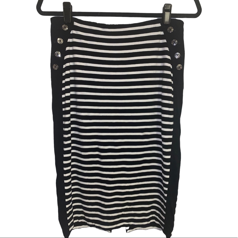 White House black market black & white striped skirt, button details, stretchy 6